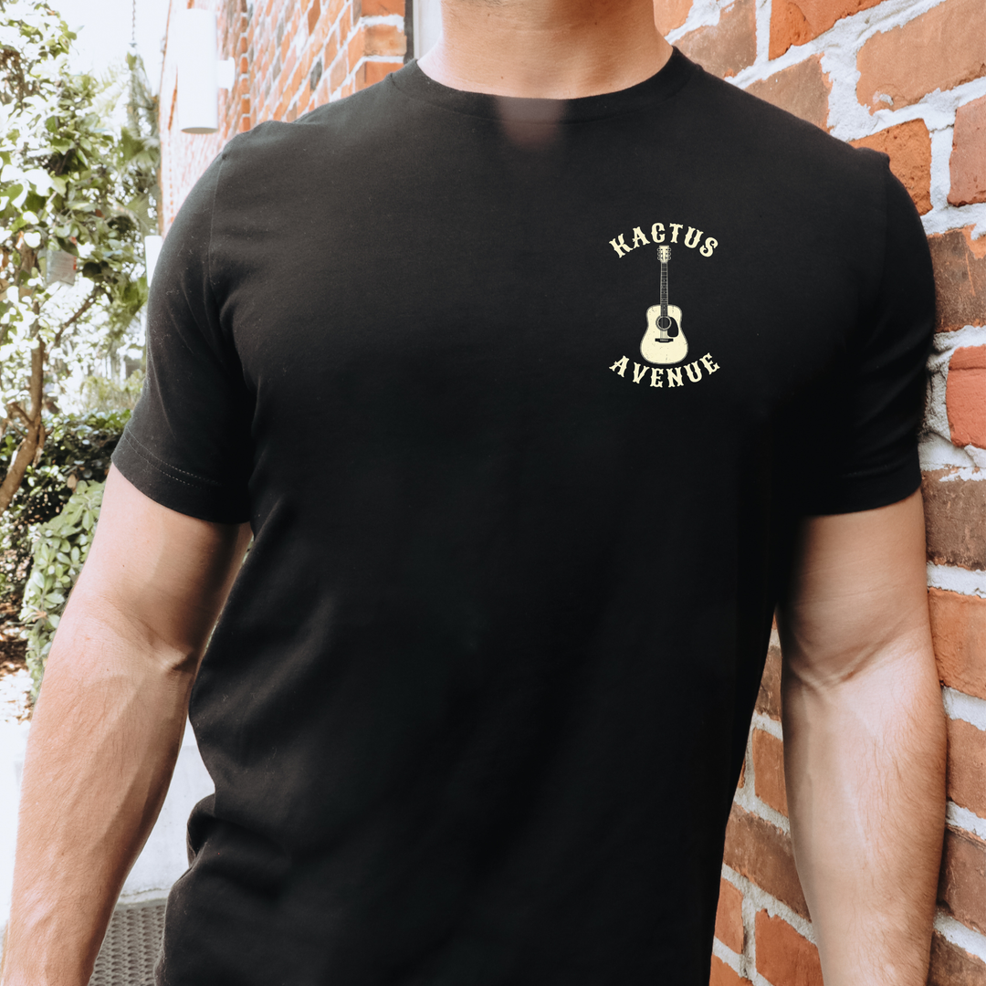 Pickin and Grinnin T-Shirt (Comfort Colors)