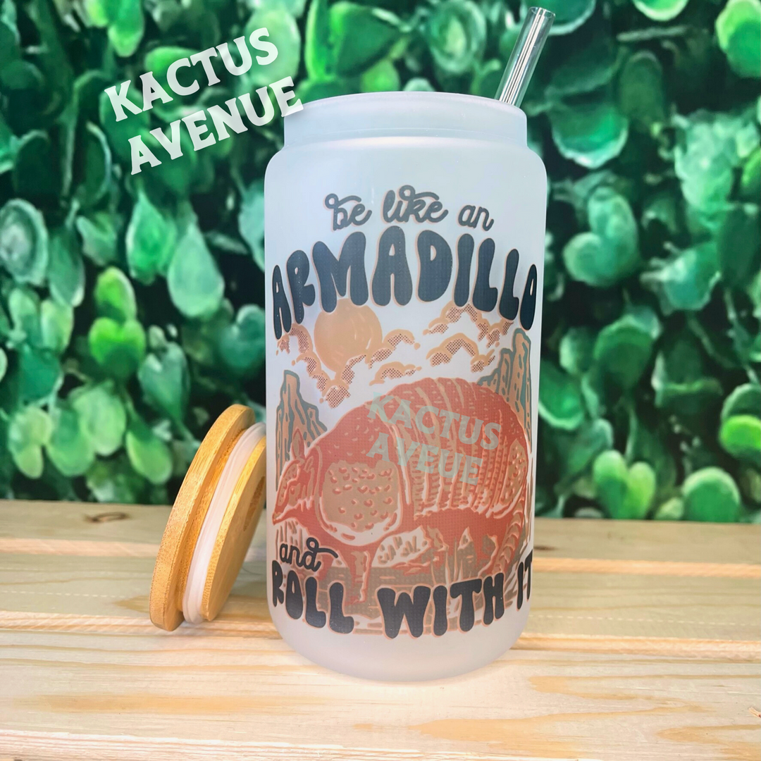 Armadillo Roll Frosted Glass Can
